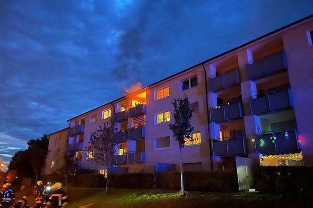 Waldkircher Feuerwehr löscht Wohnungsbrand in Emmendinger Straße