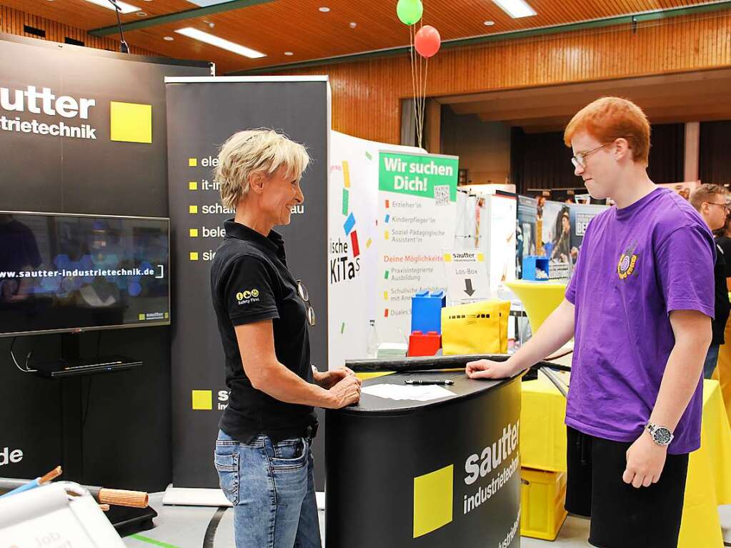 Vielfltige Einblicke in die Arbeitswelt und das breite Spektrum an Ausbildungsmglichkeiten lockten viele Interessierte zur Job-Start-Brse am Donnerstag und Freitag in Endingen.