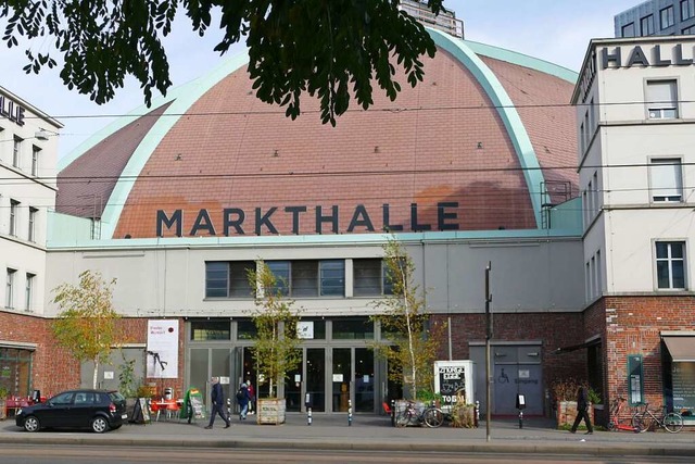 Die Basler Markthalle unweit des Bahnh...Betonkuppel stammt aus dem Jahre 1929.  | Foto: Sabine Ehrentreich