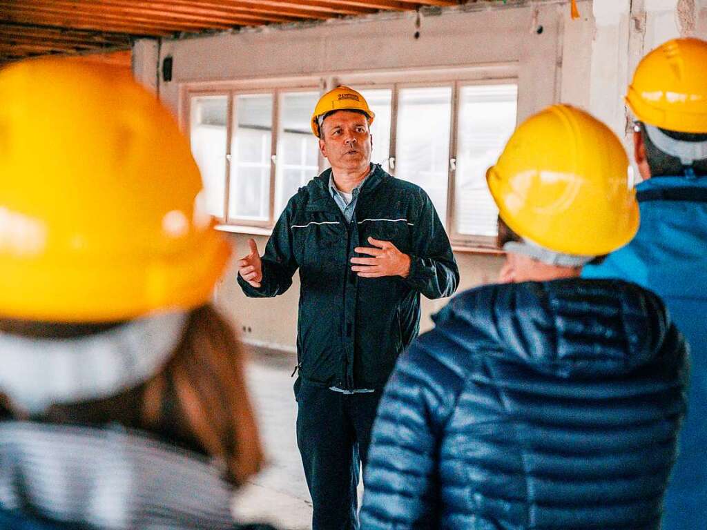 Burkhard Jorg, Stadtplanung Stadt Lrrach, erklrt den aktuellen Stand des Verfahrens.