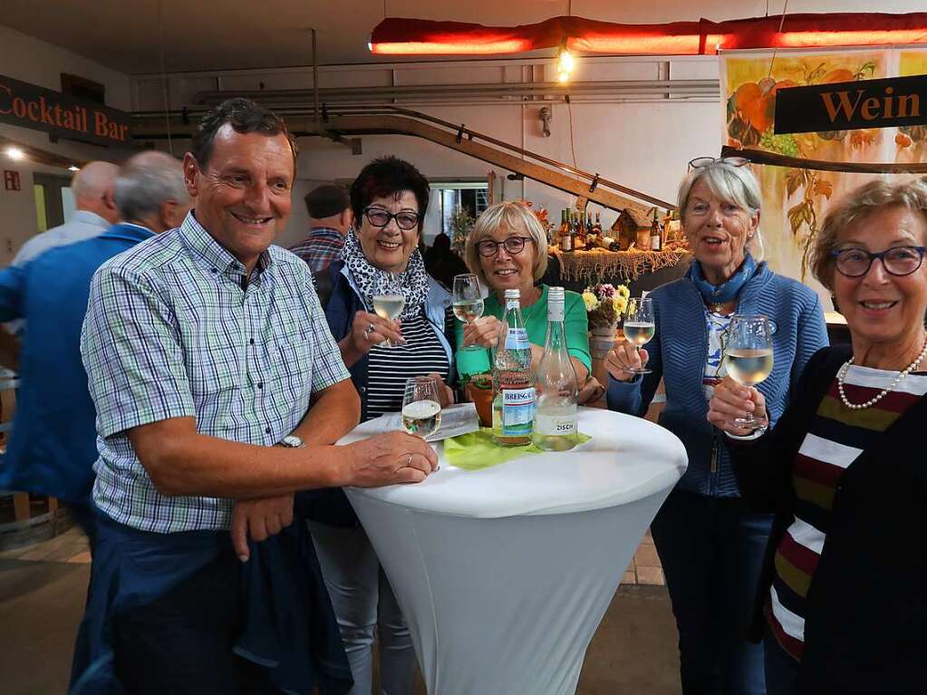 Das Winzerdorf Ihringen feiert mit dem Herbstausklang die Einfuhr des letzten Erntewagens.