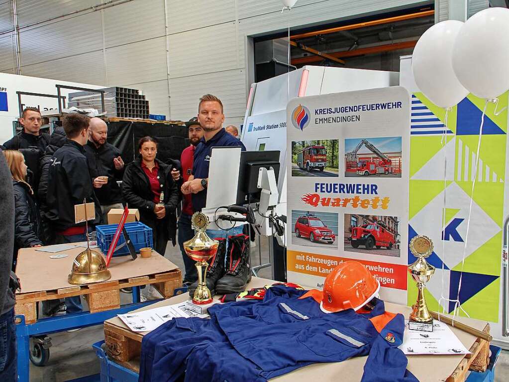 Die Jugendfeuerwehr des Landkreises war mit einem Stand bei Keller Blechtechnik prsent.