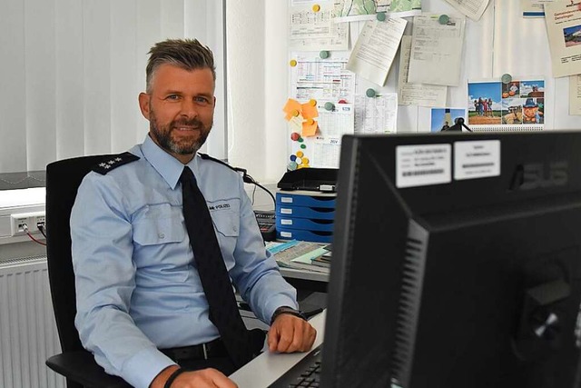 Christian Roth ist seit einem halben Jahr Leiter des Polizeipostens Denzlingen.  | Foto: Sebastian Krger