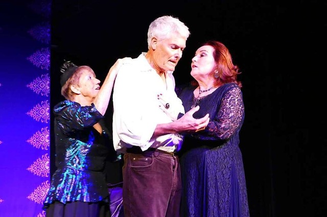 Premiere am Theater am Kastelberg in  ...ks Lore Huber, Werner Konz, Sonja Nitz  | Foto: Sylvia Sredniawa