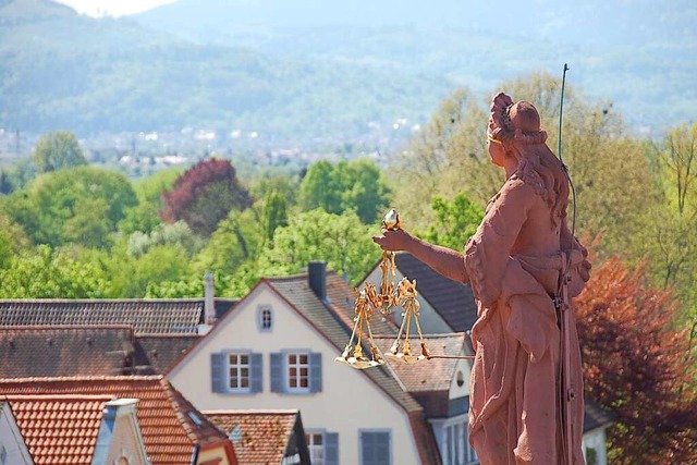 Justitia ber Offenburg  | Foto: Helmut Seller