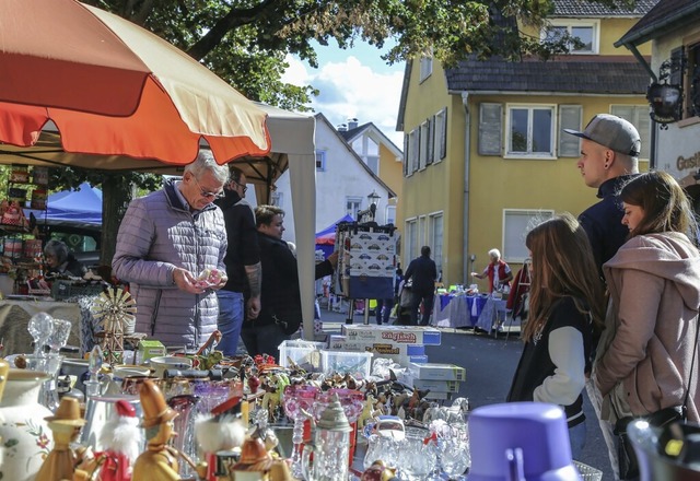 Groes Interesse gab es am Flohmarkt in Rust.   | Foto: Sandra Decoux