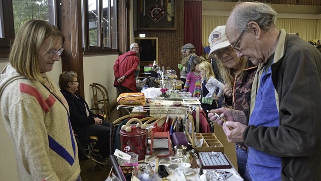 Gro war das Angebot beim Flohmarkt de...gute Stck fand einen neuen Besitzer.   | Foto: Christiane Sahli