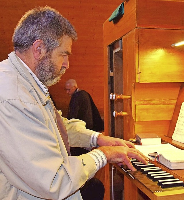 Wolfram Sttzle an der Orgel  | Foto: Hubert Bleyer