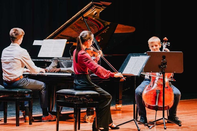 Regina Birnbck (Violine), Konstantin ...Musikschulen Lrrach und Weil am Rhein  | Foto: Ansgar Taschinski