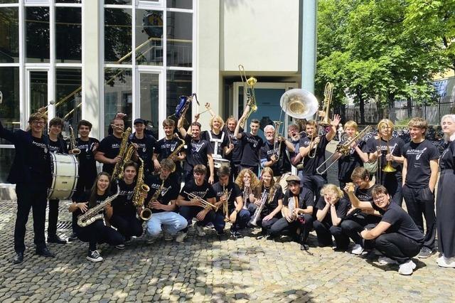 Das Jugendorchester des Jazzhaus konzertiert im Peac-Museum.