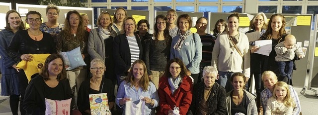 Engagiert: Ein Teil der Familienbesuch... Geschenken ihrer jeweiligen Gemeinde.  | Foto:  