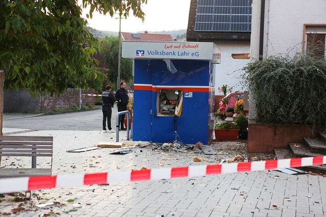 Am Montag wurde ein Volksbank-Geldauto...prengt. Die Tter machten keine Beute.  | Foto: Bastian Bernhardt