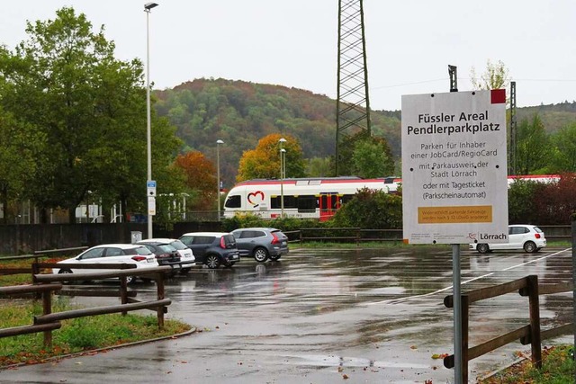 Das als Pendlerparkplatz genutzte Fss...biete rechtzeitig erreichen zu knnen.  | Foto: Peter Gerigk