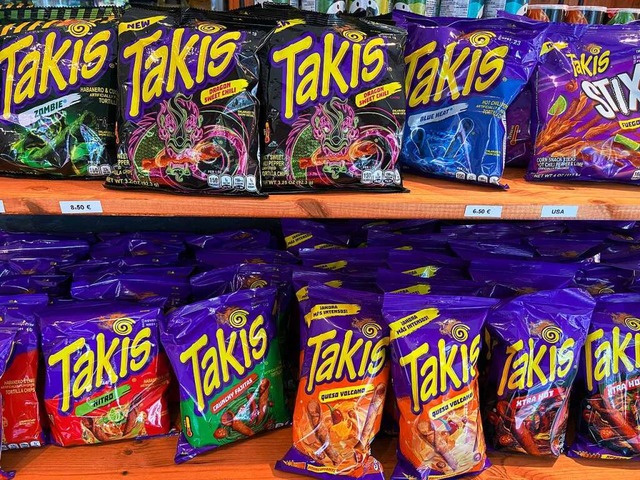Takis-Chips sind im Moment sehr beliebt. Aber sie sind auch sehr teuer.  | Foto: Fabian Sickenberger