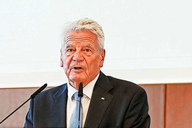 Altbundesprsident Joachim Gauck am Freitag in der Universitt Mannheim  | Foto: Uwe Anspach (dpa)