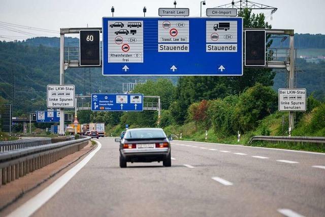 Wegen Sprengstoffverdacht: Einreisespur in die Schweiz am Freitag mehrere Stunden gesperrt