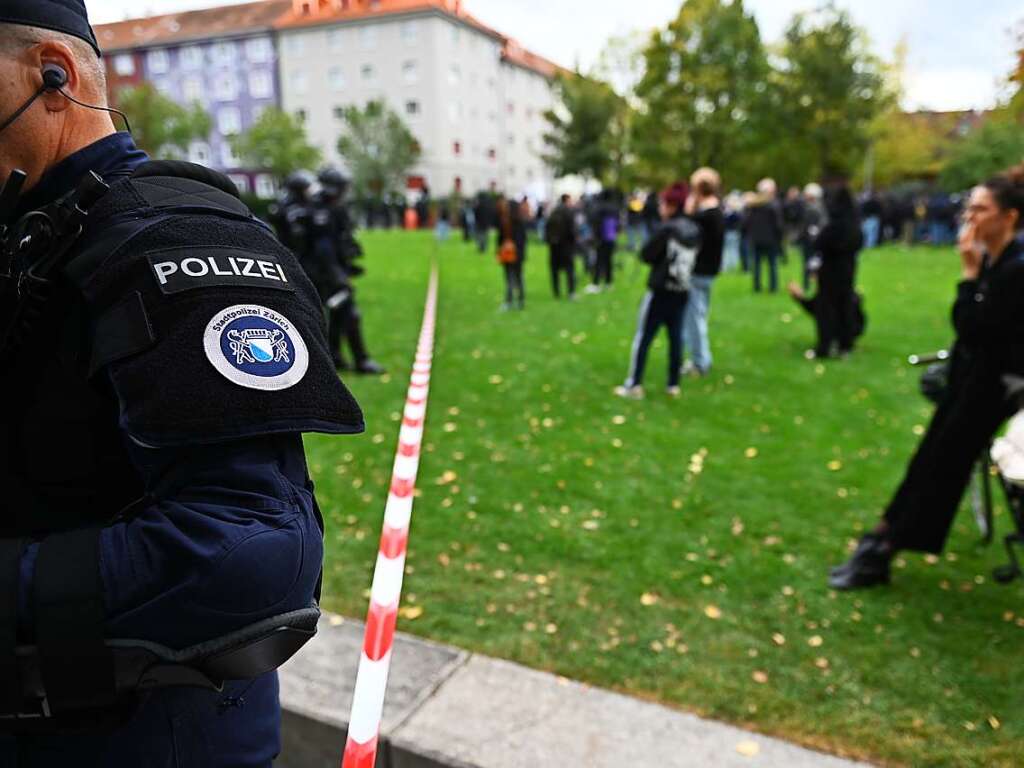 Nicht bewilligte Demo von „Baselnazifrei“