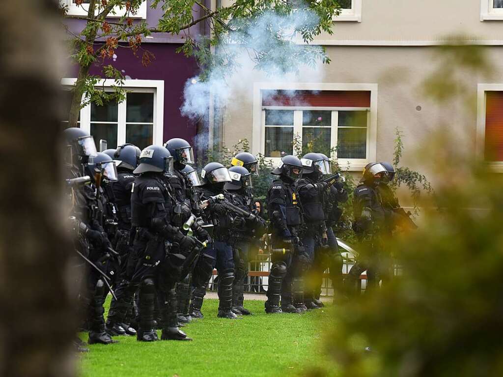 Nicht bewilligte Demo von „Baselnazifrei“