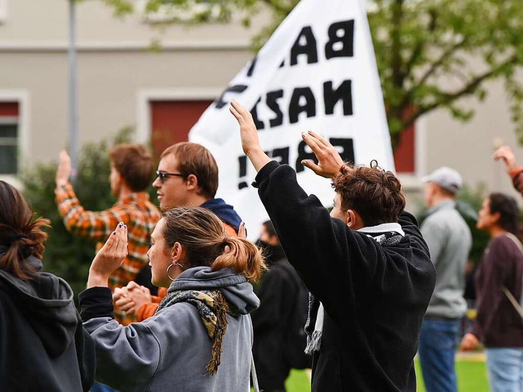 Nicht bewilligte Demo von „Baselnazifrei“