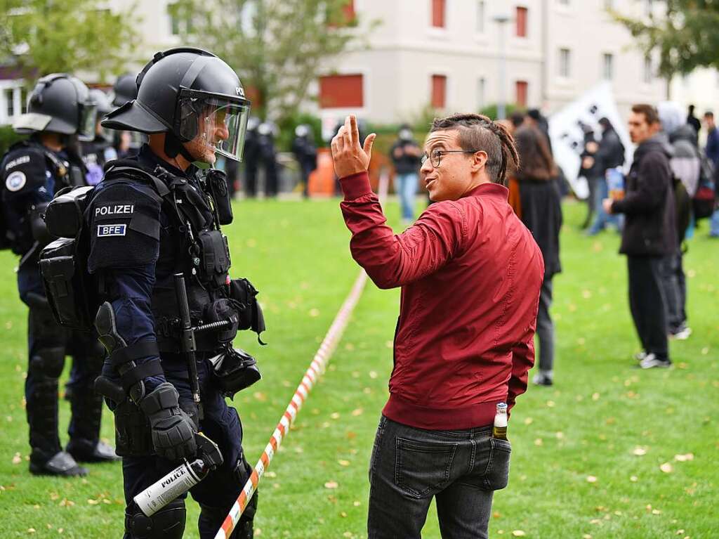 Nicht bewilligte Demo von „Baselnazifrei“