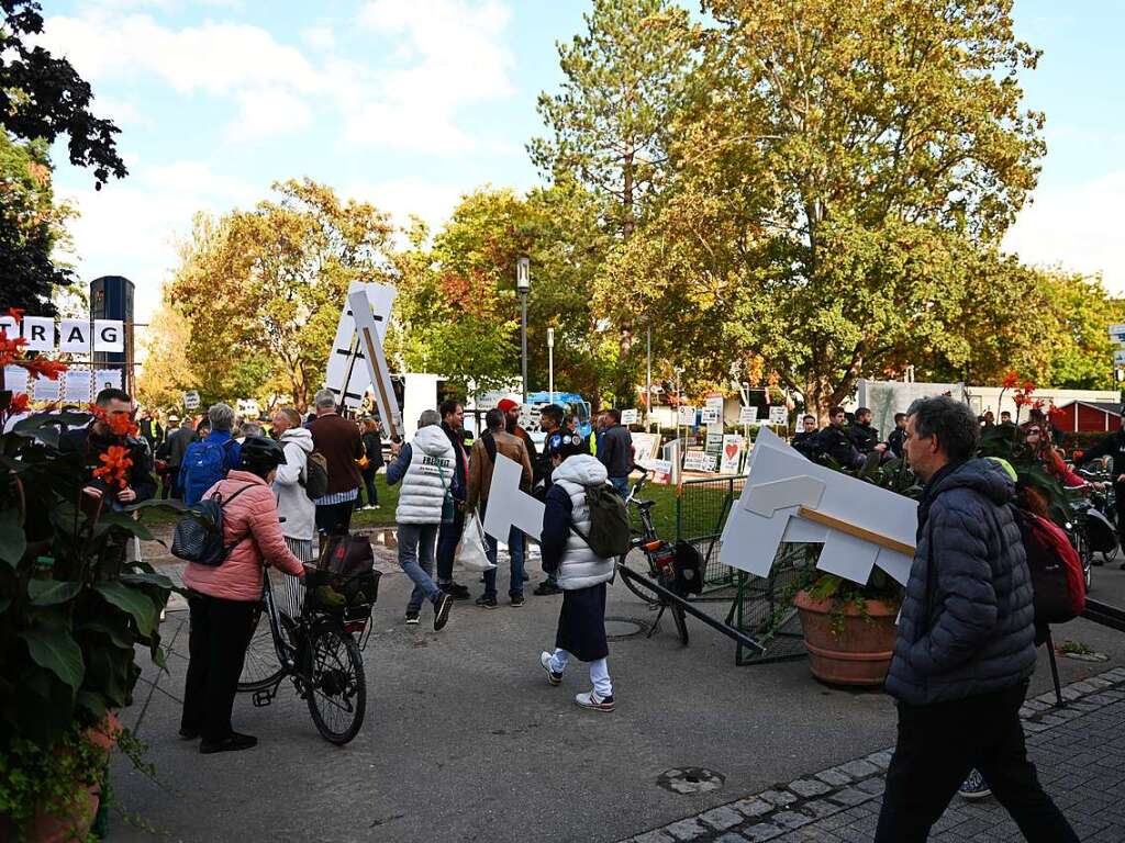 Demonstration und Gegenkundgebung in Weil am Rhein