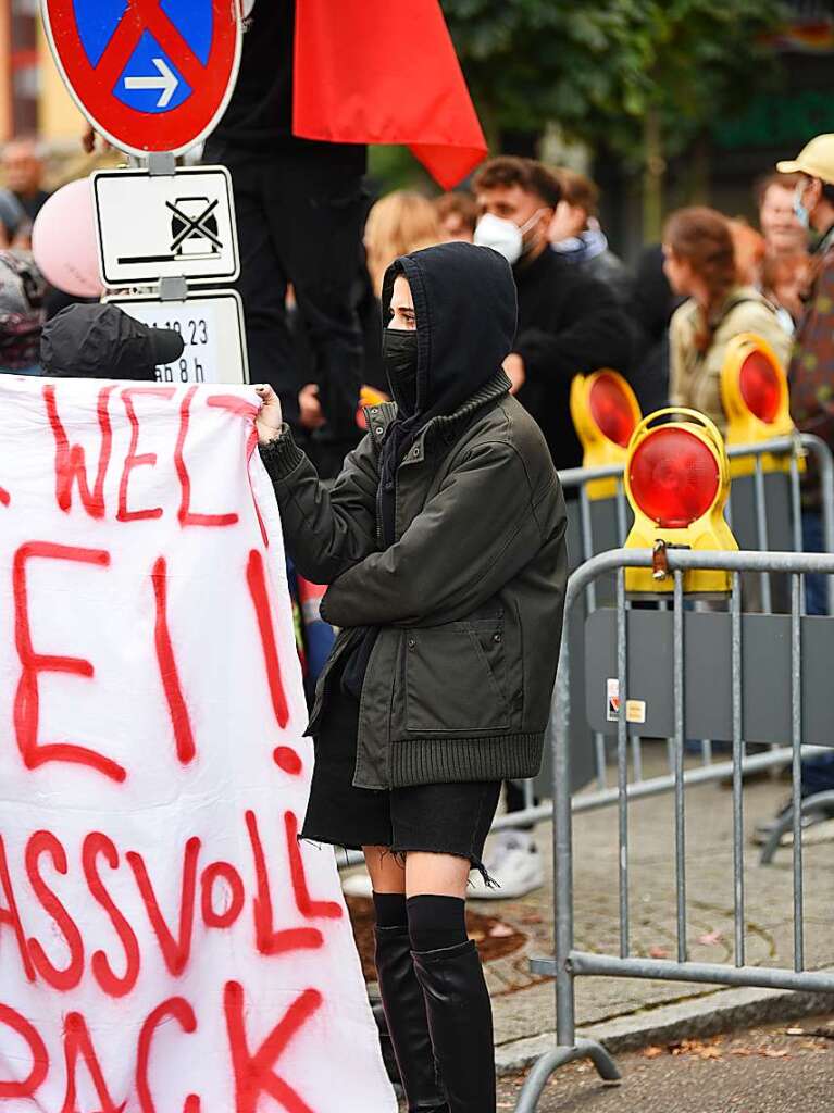 Demonstration und Gegenkundgebung in Weil am Rhein