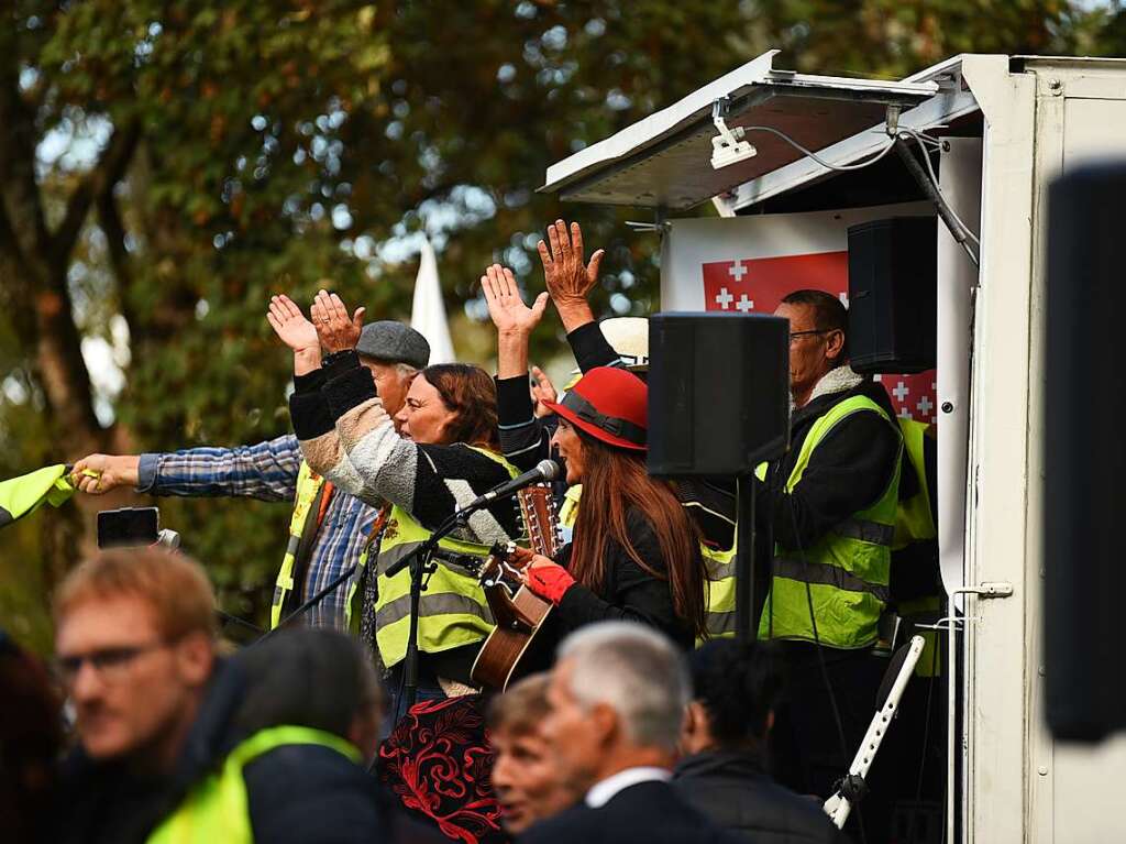 Demonstration und Gegenkundgebung in Weil am Rhein