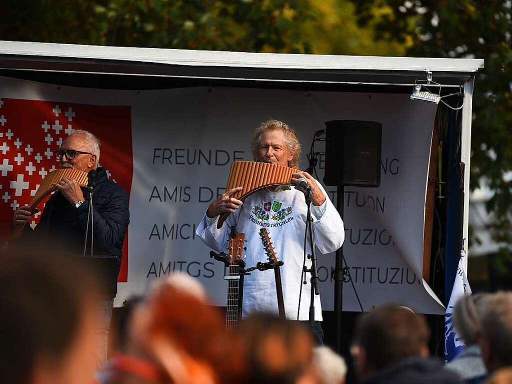 Demonstration und Gegenkundgebung in Weil am Rhein