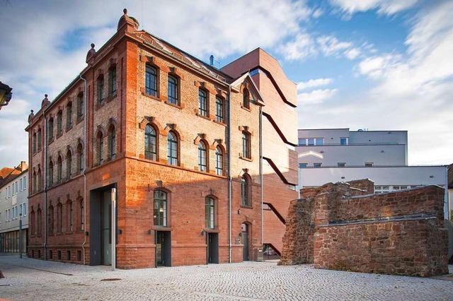 Das Stadtmuseum, die ehemalige Tonofenfabrik.  | Foto: Ronald Buck