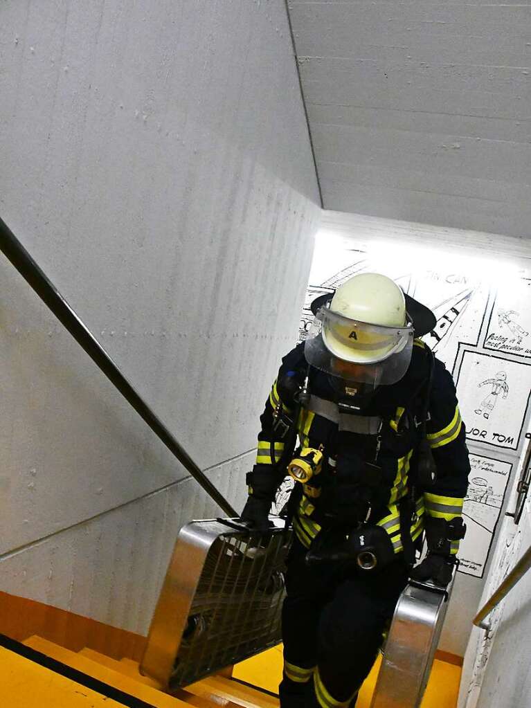 Abschlussbung der Feuerwehr Lrrach im Rathaus