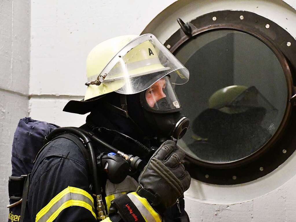 Abschlussbung der Feuerwehr Lrrach im Rathaus