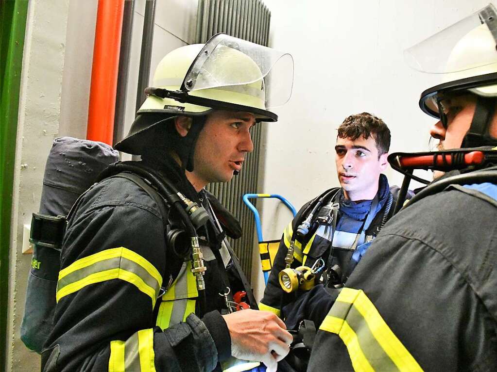 Abschlussbung der Feuerwehr Lrrach im Rathaus