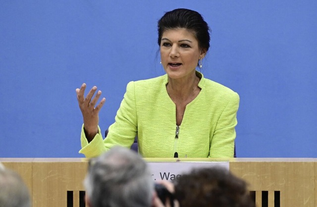 Sahra Wagenknecht kndigte die Parteigrndung in der Bundespressekonferenz an.  | Foto: JOHN MACDOUGALL (AFP)