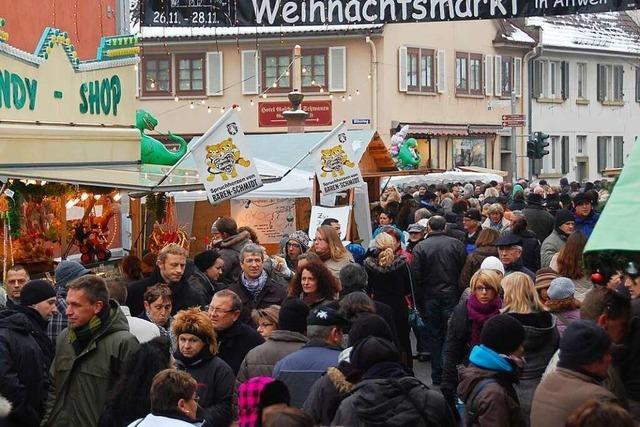 Am ersten Adventswochenende ist Weihnachtsmarkt auf dem Altweiler Lindenplatz