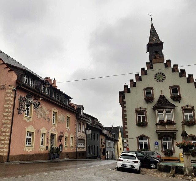 Das Rathausumfeld in Sthlingen soll i...ierung ebenfalls neu gestaltet werden.  | Foto: Vlk, Melanie