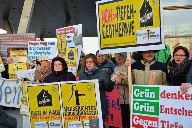CDU-Bundestagsabgeordnete stellen in Offenburg Plne fr Versicherung gegen Schden durch Tiefengeothermie vor