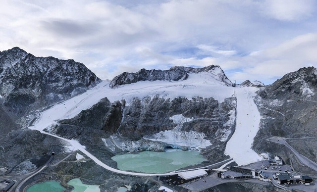 Der Rettenbachgletscher &#8211; hier e...en Saisonauftakt weltcupfhig gemacht.  | Foto: JOHANN GRODER (AFP)