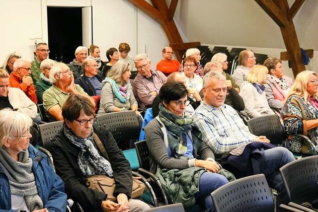 100 Flchtlinge werden in der alten Al...Informationsabend in den  Rathaussaal.  | Foto: Thomas Winckelmann