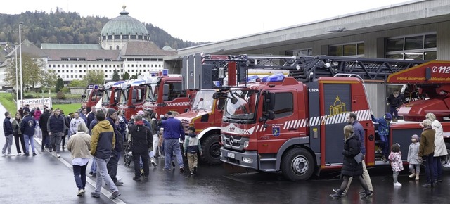 Sehr gro war das Interesse an der neu...er Feuerwache an der Umgehungsstrae.   | Foto: Sebastian Barthmes