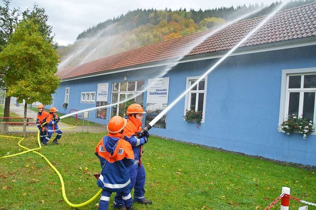 Gelungene Probe: Beim Groeinsatz am Z...ute die Lage schnell unter Kontrolle.   | Foto: Edgar Steinfelder