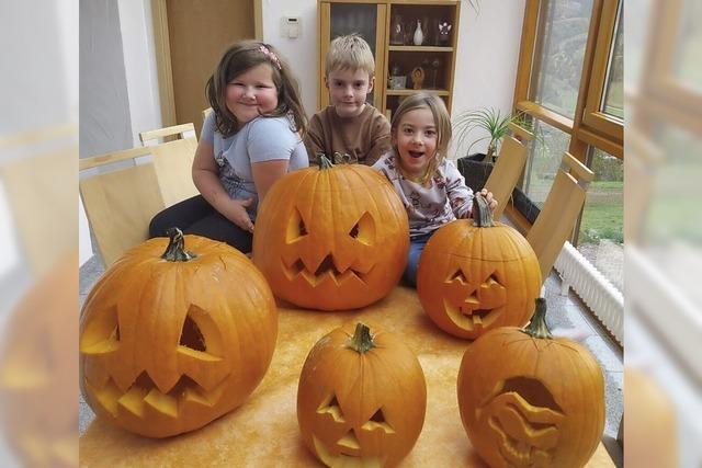 Halloween-Krbisse in Schweighausen