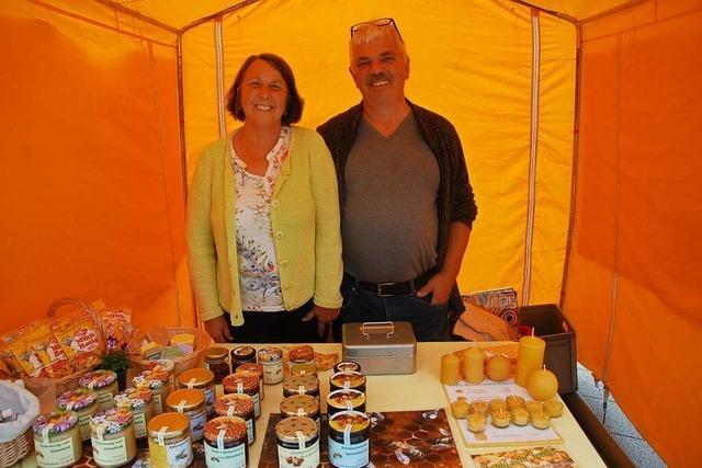 Theresiahof bringt den Honig direkt auf den Rheinfelder Wochenmarkt