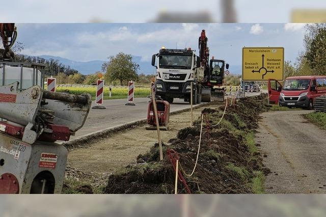 Neue Fahrbahndecke fr Kreisverkehr