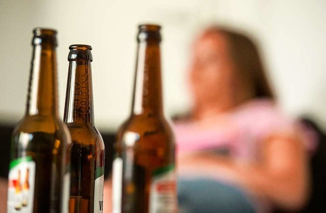 Alkohol ist allgegenwrtig und kann daher schnell zu einer Sucht werden.  | Foto: Alexander Heinl