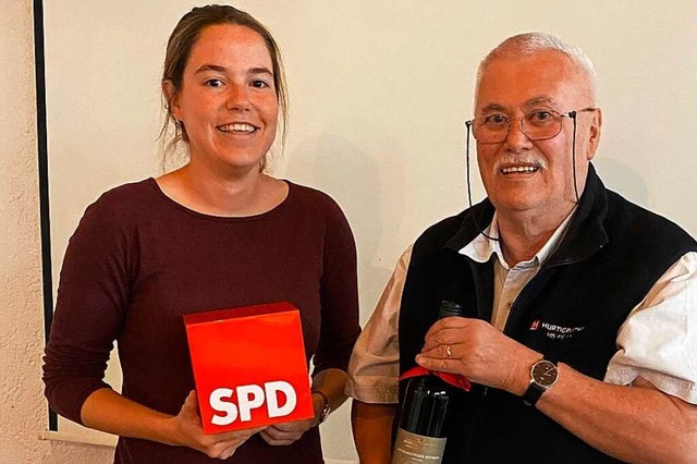 Die neue Vorsitzende Carolin Schrer und ihr Vorgnger Fred Kletzin   | Foto: SPD