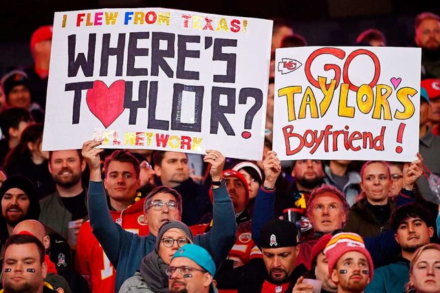 Bei dem Spiel in Frankfurt wurde Tayler Swift vermisst.  | Foto: KIRILL KUDRYAVTSEV (AFP)