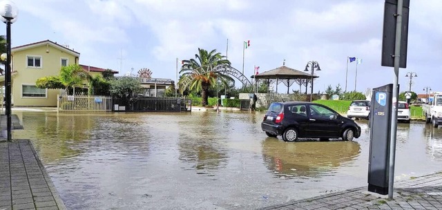 berschwemmt wurde vor allem der Ortsteil Marina di Pietrasanta.   | Foto: Heinz und Monika Vollmar