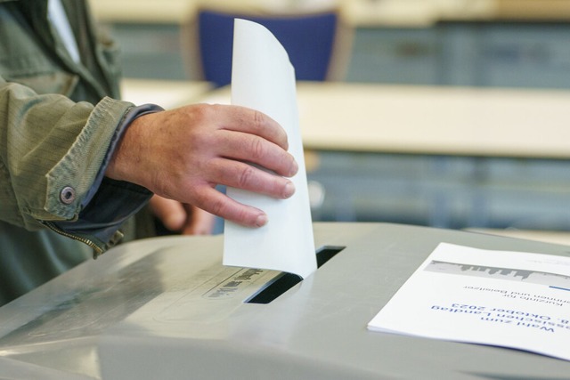 Am 3. Dezember findet in Kappel-Grafen... Seelbach die Brgermeisterwahl statt.  | Foto: Andreas Arnold (dpa)