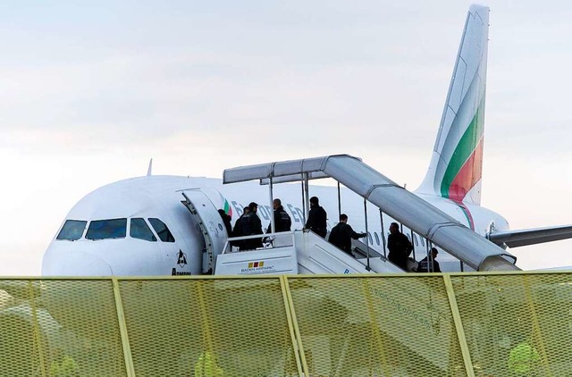 Ein Abschiebeflug am Baden-Airport in Rheinmnster (Archivbild)  | Foto: Daniel Maurer