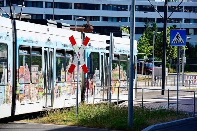 Freiburger Straenbahnlinien wegen Gleisarbeiten unterbrochen